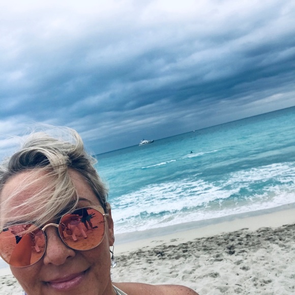 Like This Image to *Save my Closet - Picture 4 of 5